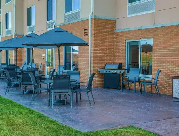 Fairfield Inn & Suites by Marriott Morgantown hotel detail image 2