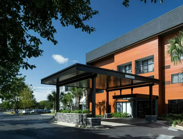 Courtyard by Marriott Pensacola hotel detail image 1