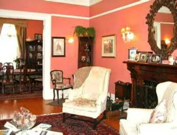 Auberge McGee's Inn hotel detail image 4