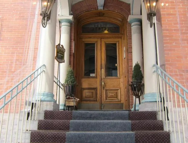 Auberge McGee's Inn hotel detail image 1