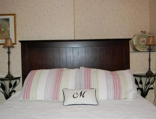 Auberge McGee's Inn hotel detail image 1