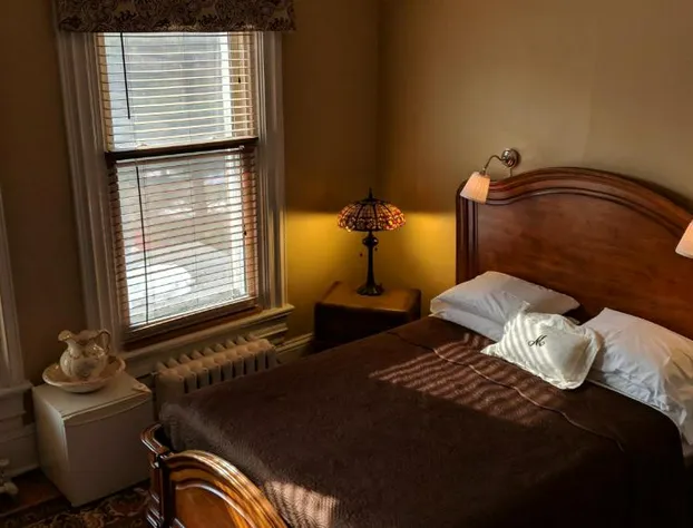 Auberge McGee's Inn hotel detail image 4