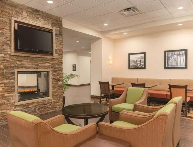 Hampton Inn by Hilton Edmonton/South, Alberta, Canada hotel detail image 4