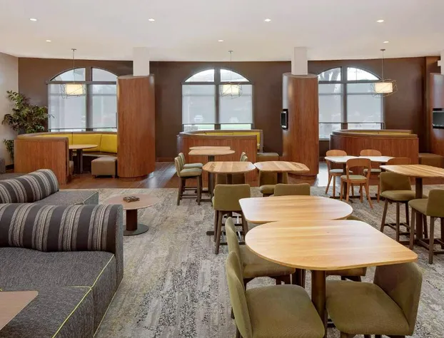 Courtyard Houma hotel detail image 4