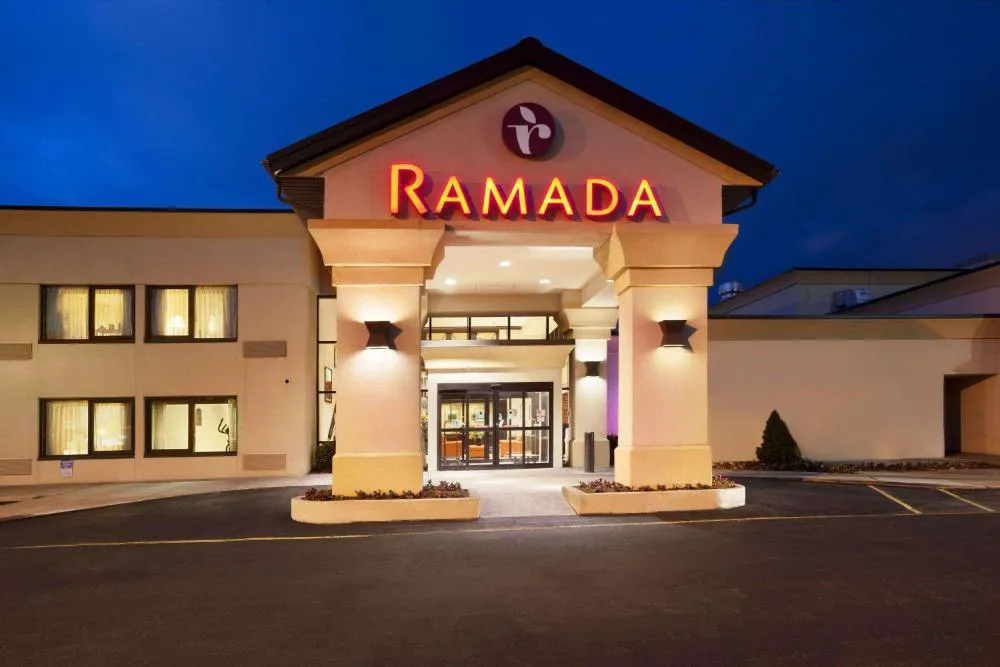 Ramada by Wyndham Newark/Wilmington hotel hero