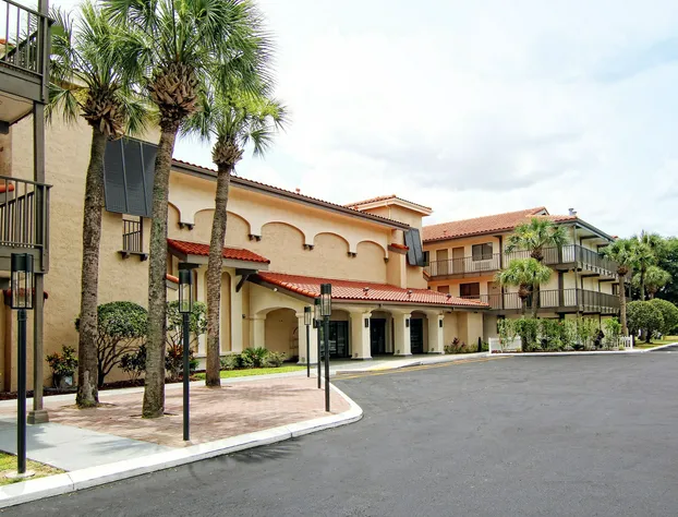 Quality Inn & Suites By the Parks hotel detail image 1