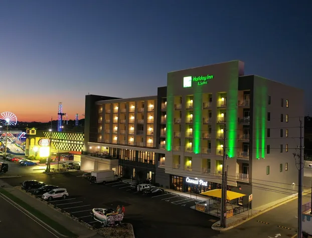 Holiday Inn & Suites Pigeon Forge Convention Center by IHG hotel detail image 1