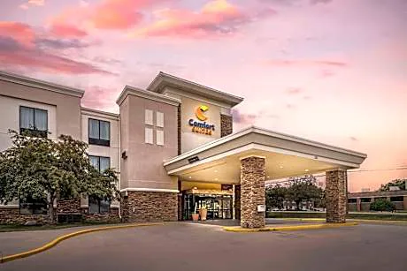 Comfort Suites East Lincoln - Mall Area hotel detail image 4