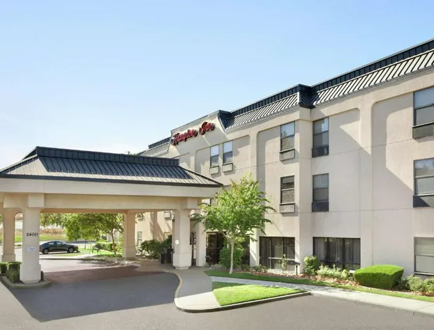 Hampton Inn Tracy hotel detail image 1