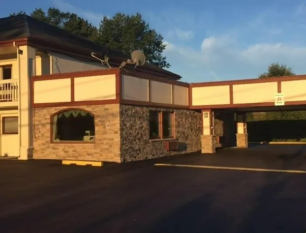 Days Inn by Wyndham Queensbury/Lake George hotel detail image 2