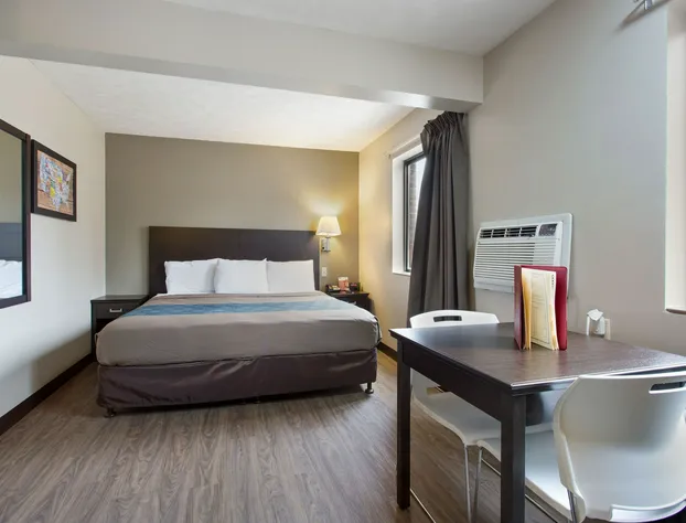 Red Lion Inn & Suites Olathe Kansas City hotel detail image 3