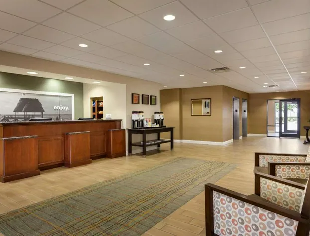 Hampton Inn & Suites Largo hotel detail image 3