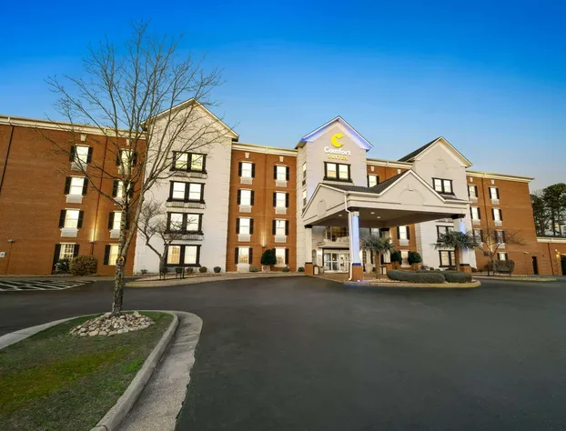 Comfort Suites Airport hotel detail image 3