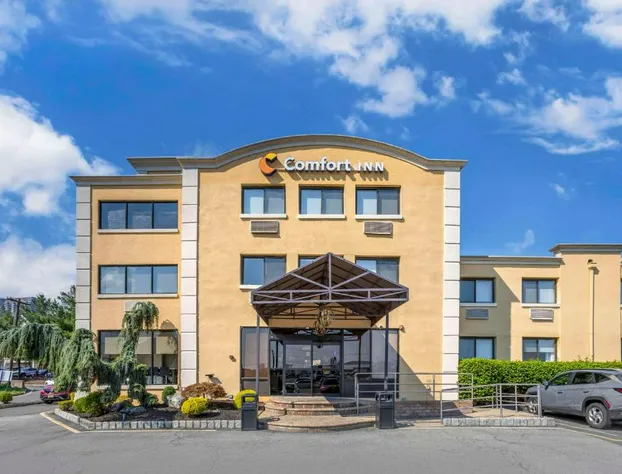 Comfort Inn Edgewater on Hudson River hotel detail image 2