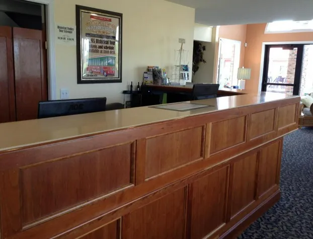 Days Inn by Wyndham Mackinaw City - Lakeview hotel detail image 4