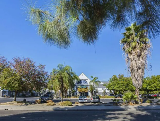 Quality Inn Fresno Yosemite Airport hotel detail image 3