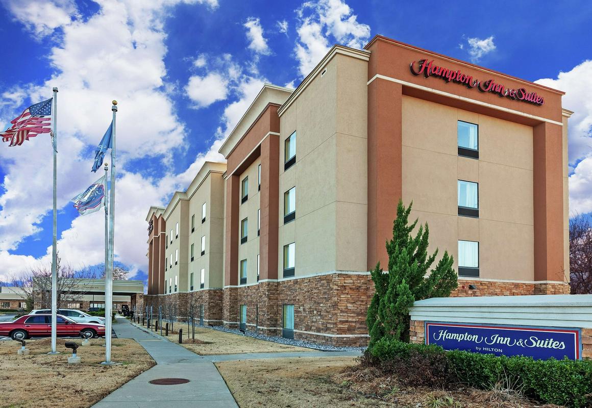 Hampton Inn & Suites Tulsa North/Owasso hotel hero