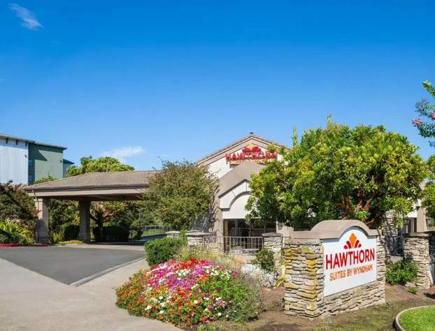 Hawthorn Suites by Wyndham Napa Valley hotel detail image 1
