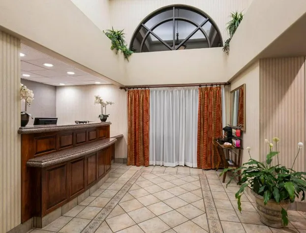 Hawthorn Suites by Wyndham Napa Valley hotel detail image 4