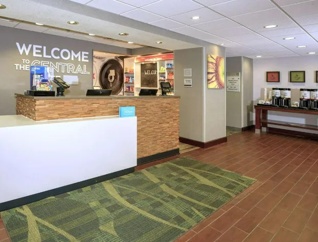 Hampton Inn Hays-North of I-70 hotel detail image 1