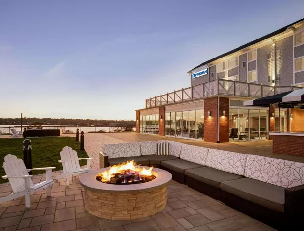 Wyndham Newport Hotel hotel detail image 2