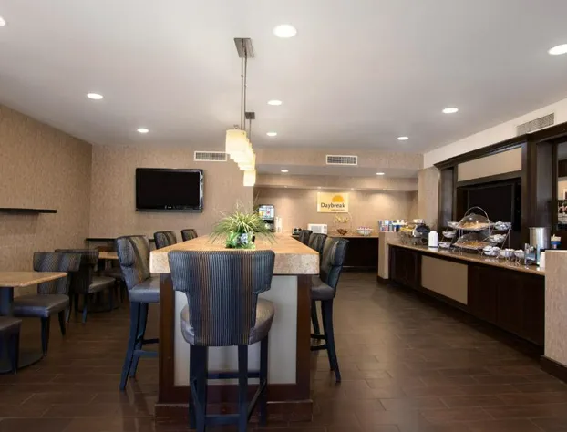 Days Inn by Wyndham Longview South hotel detail image 3