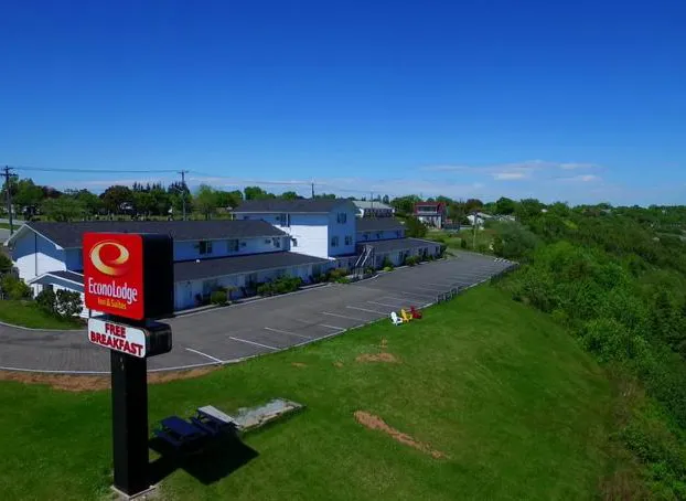 Econo Lodge & Suites Saint John hotel detail image 4