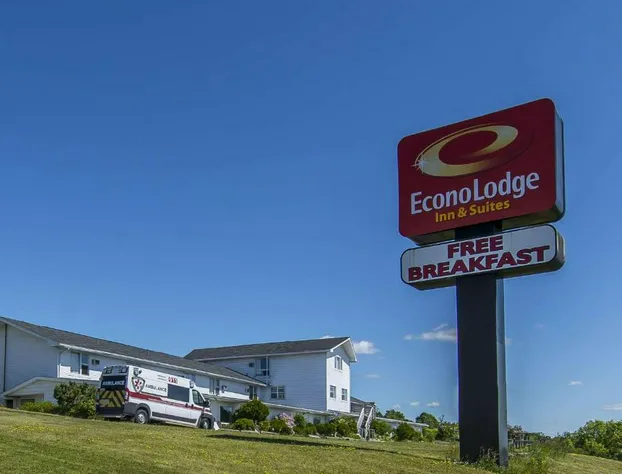 Econo Lodge & Suites Saint John hotel detail image 1