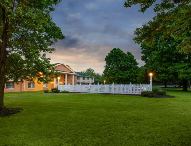 Baymont by Wyndham Harrisburg hotel detail image 4