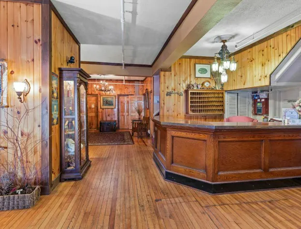 The Pines Inn Lake Placid hotel detail image 2