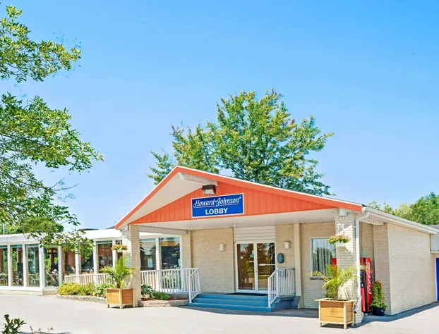 Howard Johnson by Wyndham Lindsay hotel detail image 3