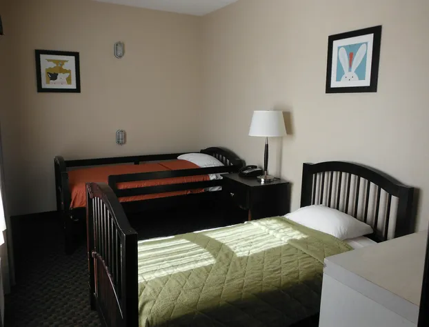 Holiday Inn Express & Suites Clinton by IHG hotel detail image 2