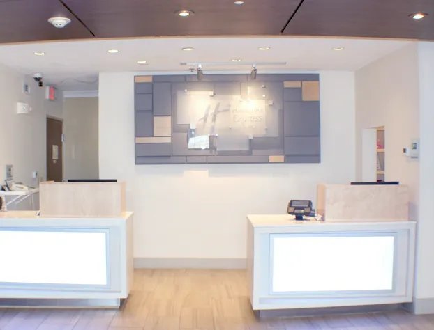 Holiday Inn Express & Suites Plainview by IHG hotel detail image 4