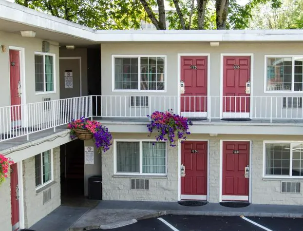 Campus Inn & Suites Eugene Downtown hotel detail image 1