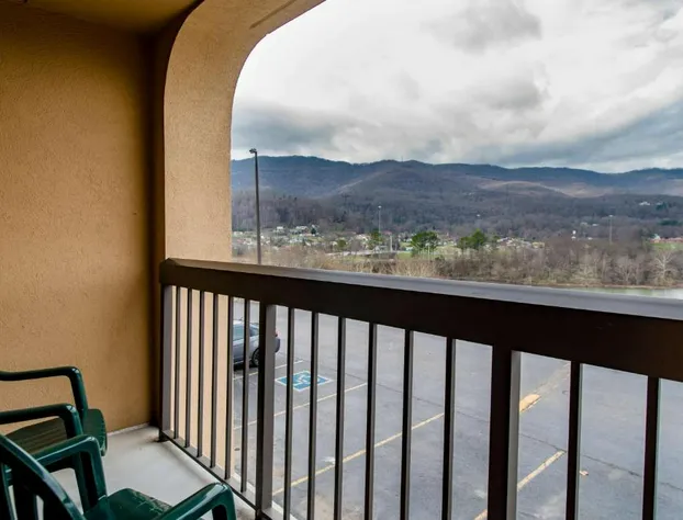 Hampton Inn Caryville-I-75/Cove Lake-State Park hotel detail image 1