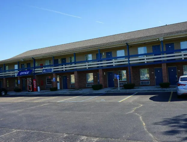 Americas Best Value Inn Maumee Toledo hotel detail image 1