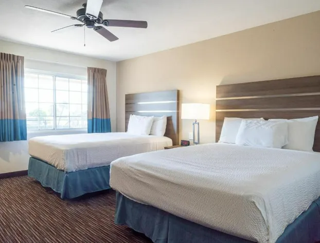 Rodeway Inn Near University-Gateway to Yosemite hotel detail image 2