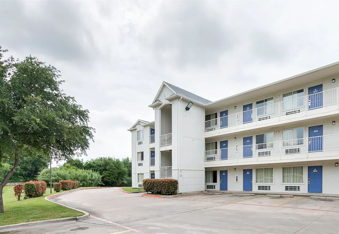 Motel 6 Grand Prairie, TX - Near Six Flags Drive hotel hero