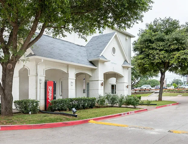 Motel 6 Grand Prairie, TX - Near Six Flags Drive hotel detail image 4