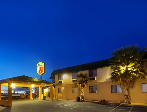 Super 8 by Wyndham Alamogordo/White Sands hotel detail image 1