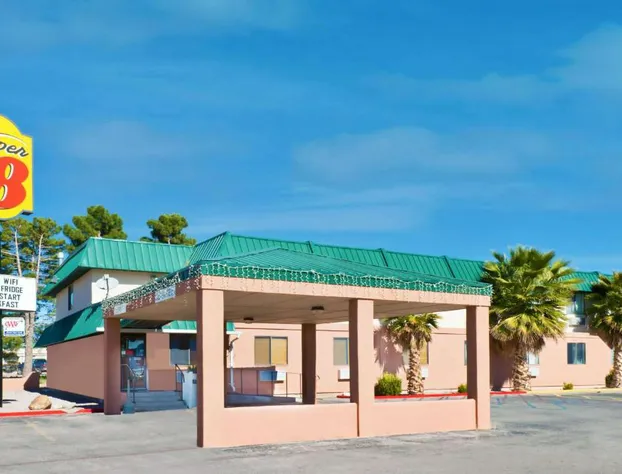 Super 8 by Wyndham Alamogordo/White Sands hotel detail image 2