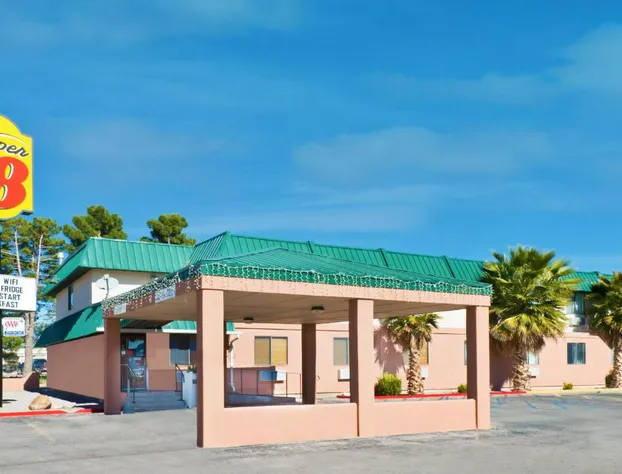 Super 8 by Wyndham Alamogordo/White Sands hotel detail image 1