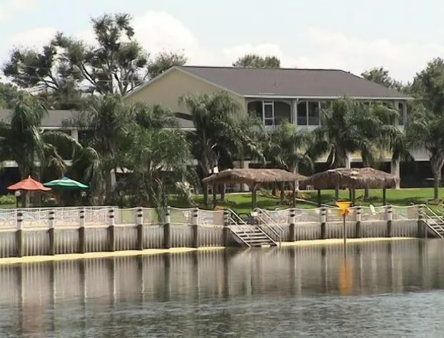 Lake Roy Beach Inn hotel detail image 1