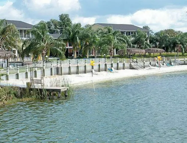 Lake Roy Beach Inn hotel detail image 3