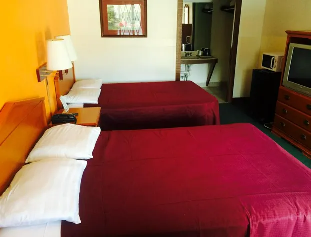 Sunrise Inn hotel detail image 4