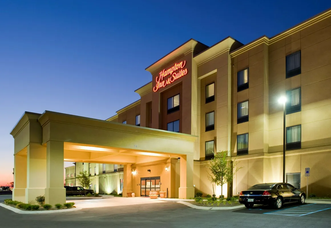 Hampton Inn & Suites Tupelo/Barnes Crossing hotel hero