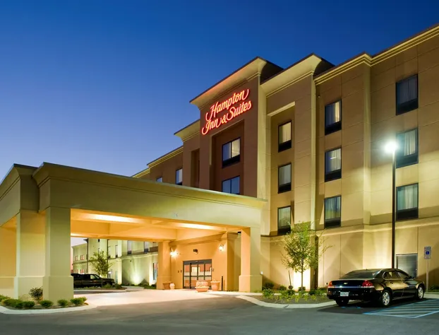 Hampton Inn & Suites Tupelo/Barnes Crossing hotel detail image 1