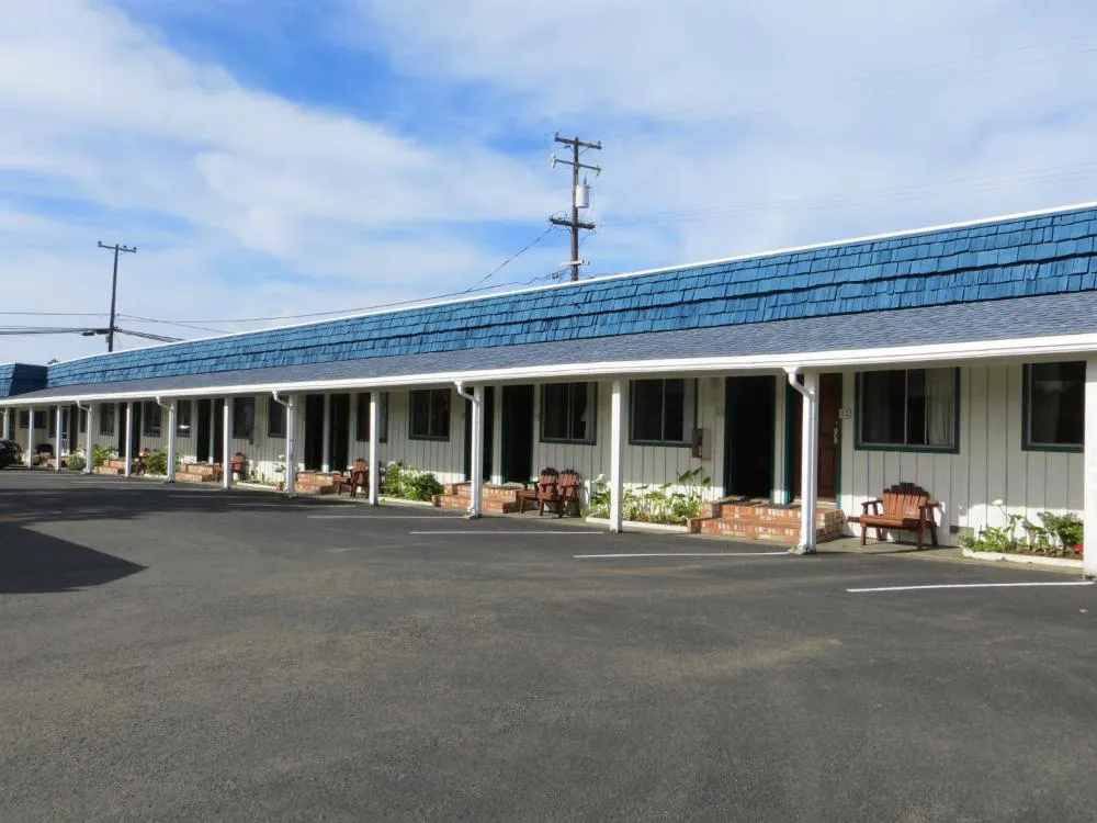 Coast Inn and Spa Fort Bragg hotel hero