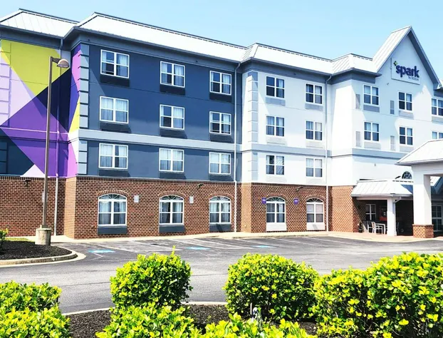 Spark by Hilton California Lexington Park hotel detail image 1