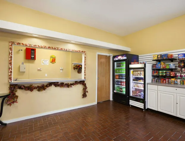 Super 8 by Wyndham Salem hotel detail image 2